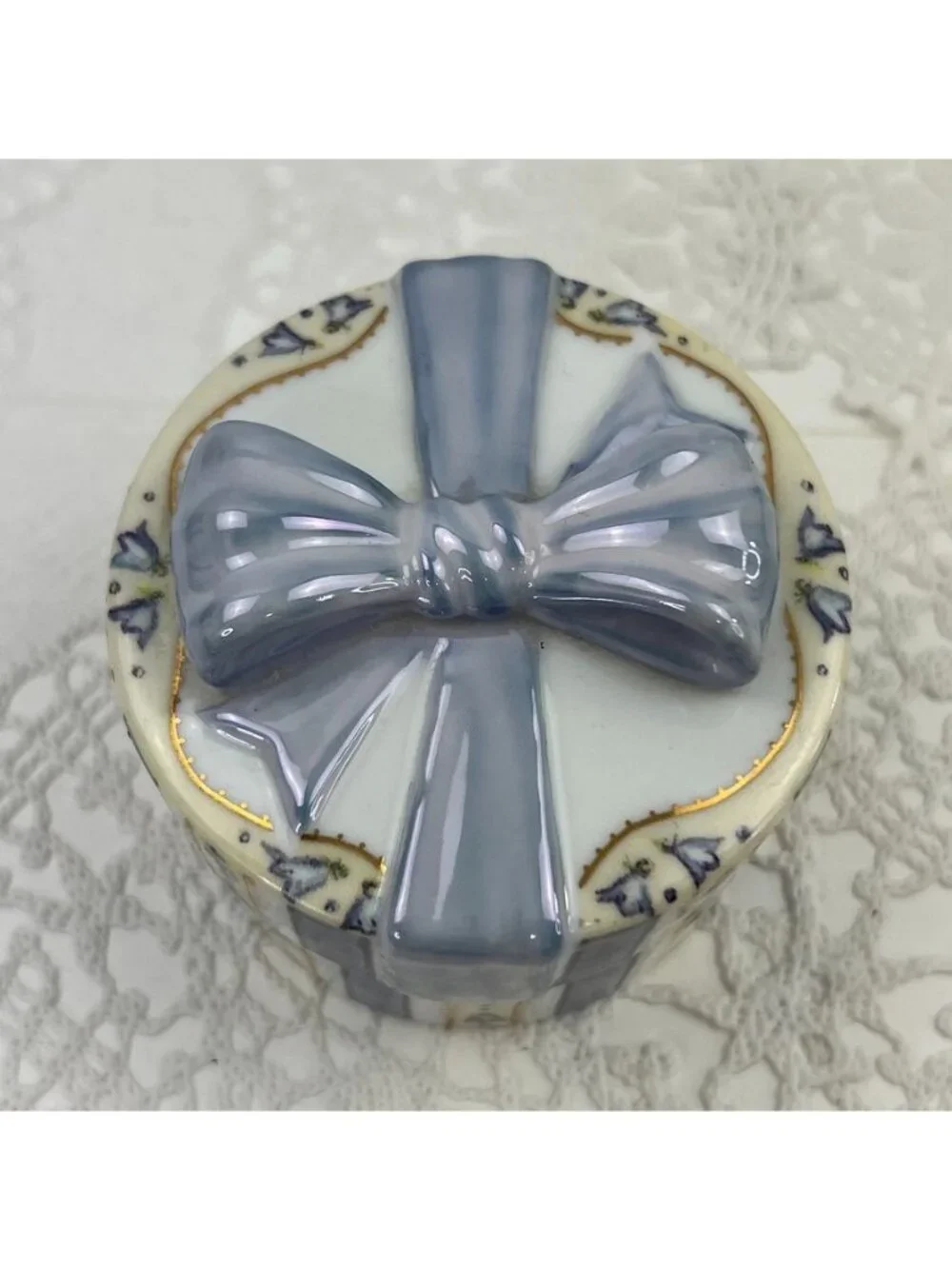 Dearest Daughter Ardleigh Elliott Heirloom Porcelain Music Box Mothers Day.